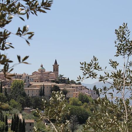 Residenza Sant'Emiliano Hotel Trevi Exterior foto